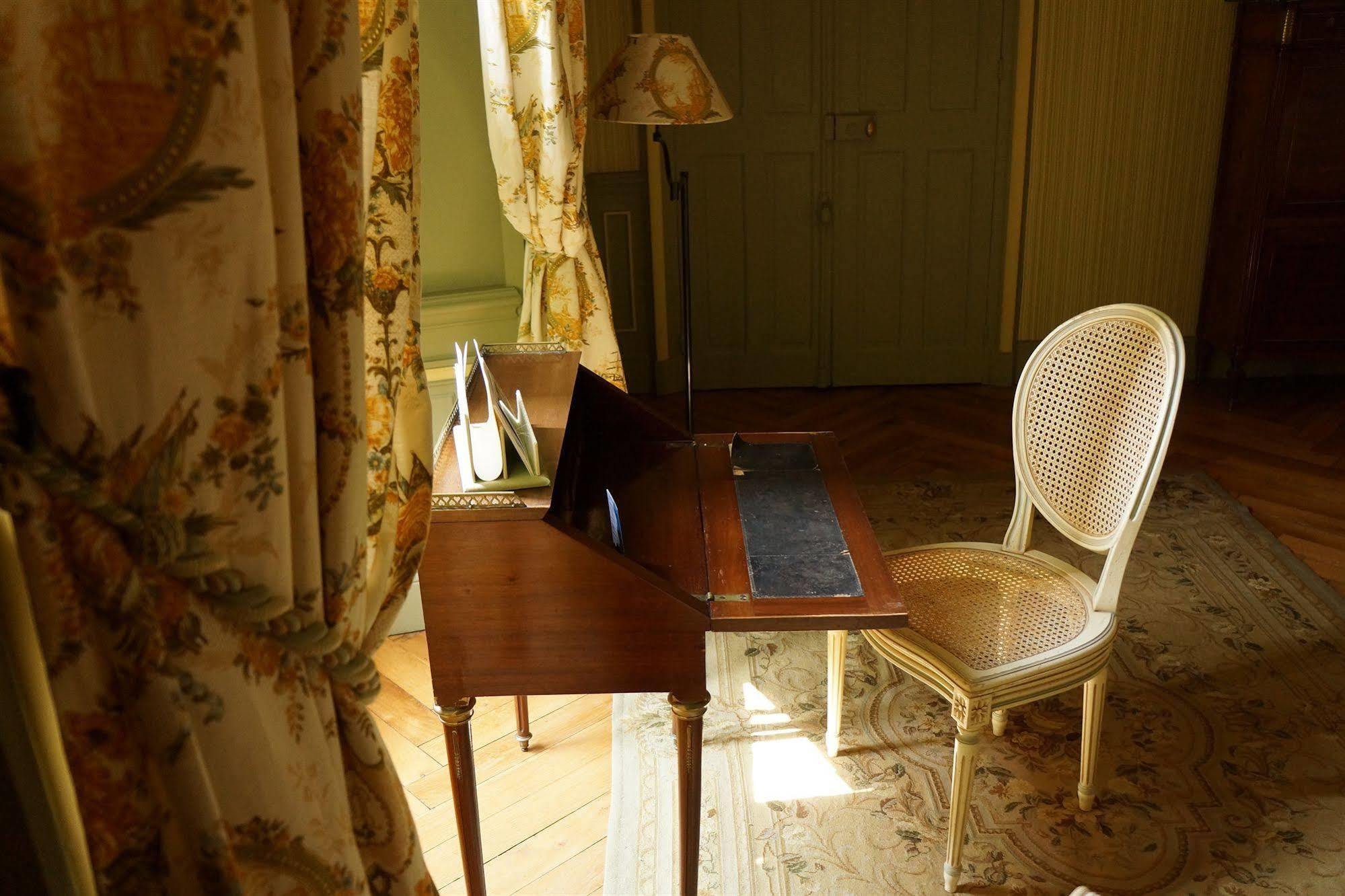 Chateau De Reignac Hotel ภายนอก รูปภาพ